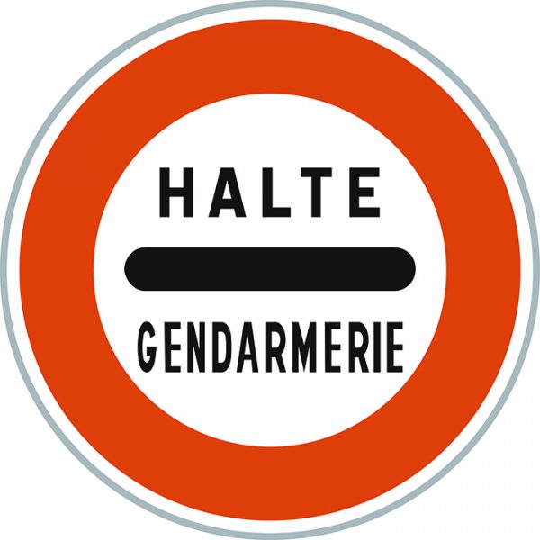 B5a-Arret-au-poste-de-gendarmerie