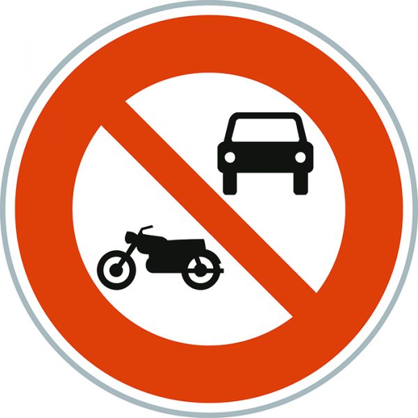 B7a - Accès interdit aux véhicules à moteur hors cyclo